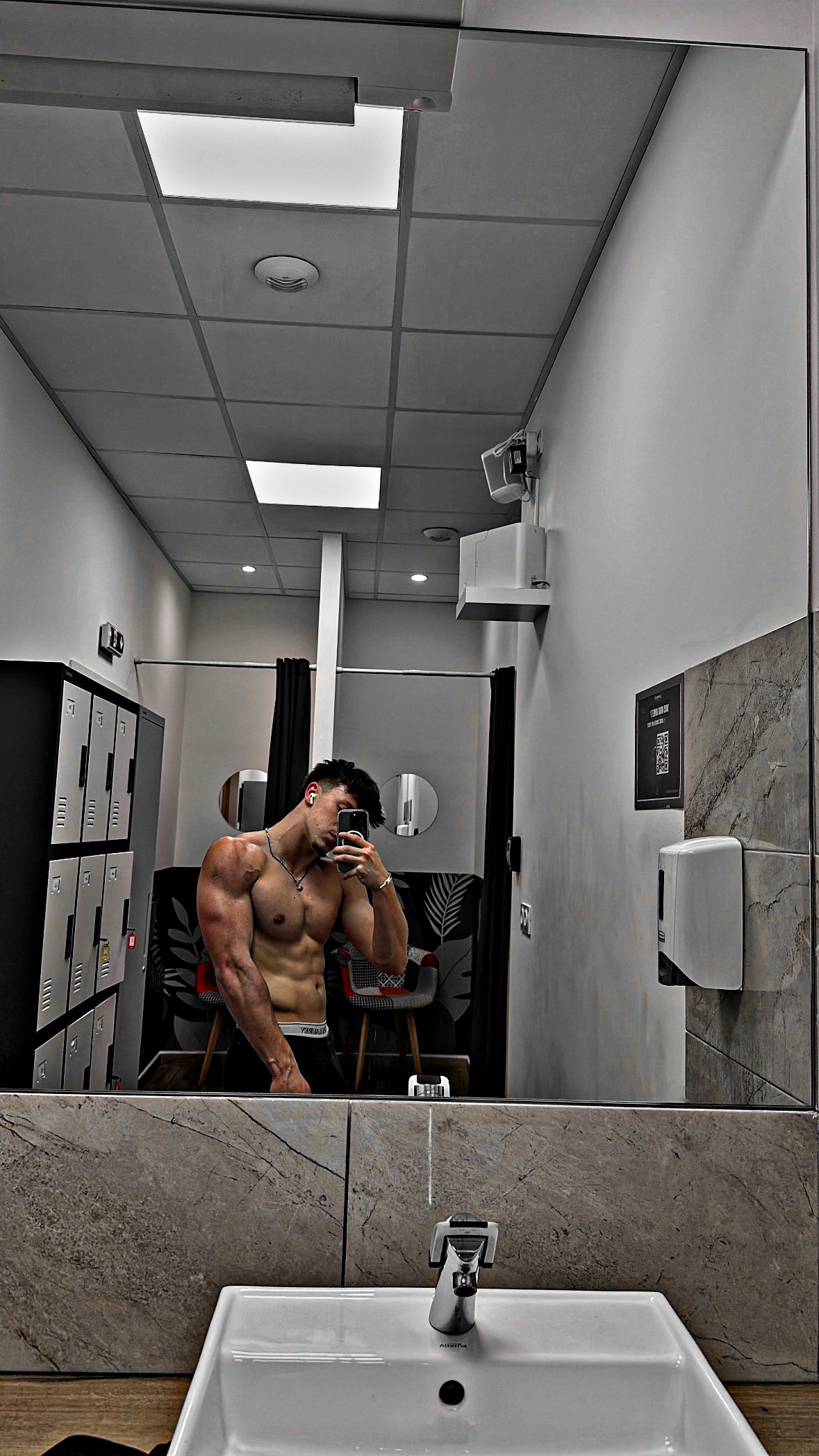 Profil de Amadeu, 19 ans, Sex Rencontre à Grono