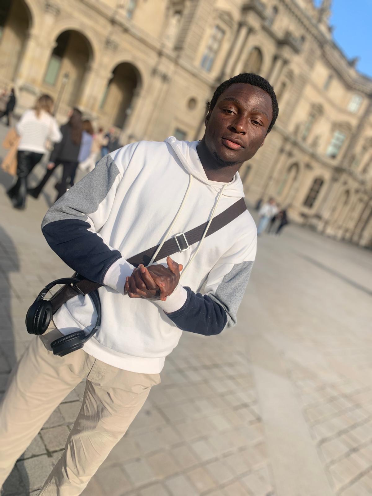 Profil de Bakar, 21 ans, Sex Rencontre à Champvent
