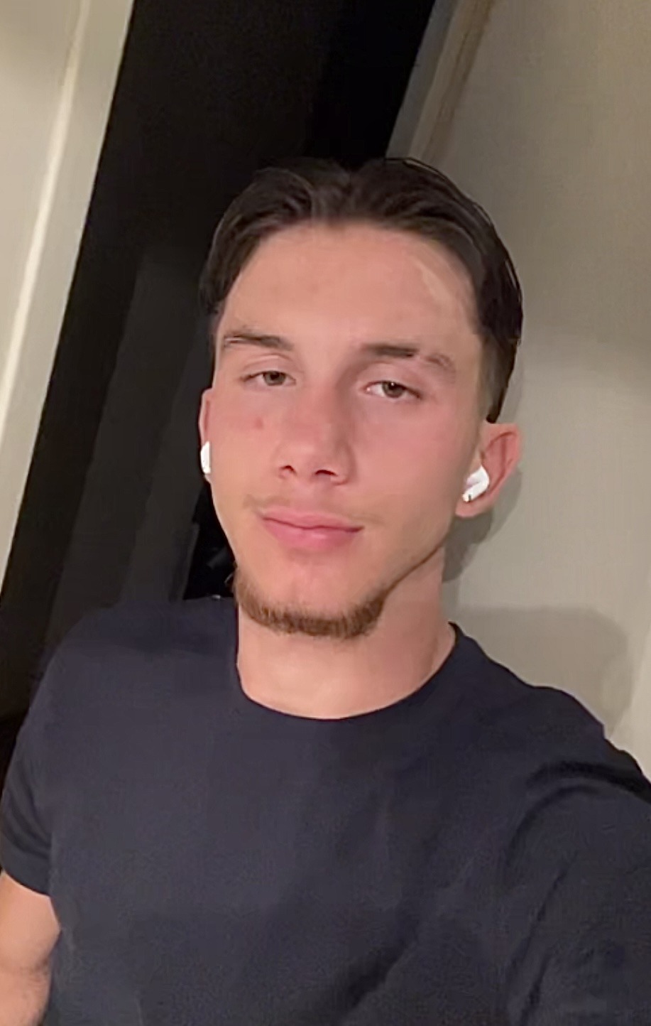 Profil de Vahe, 21 ans, Sex Rencontre à Orbe