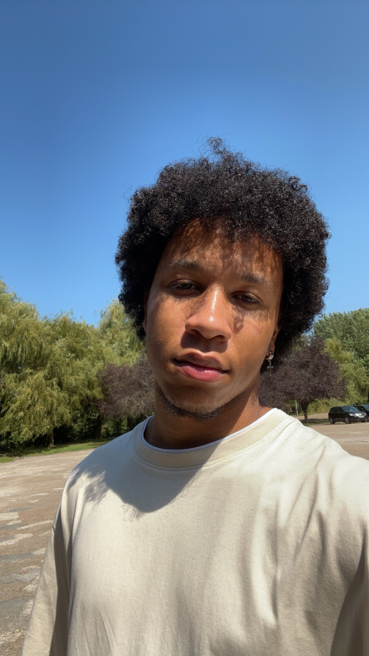 Profil de Thibault, 21 ans, Sex Rencontre à Uebeschi